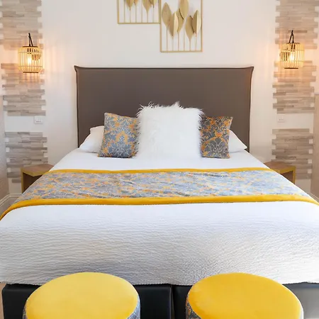 Le Confidentiel & Otel 4*