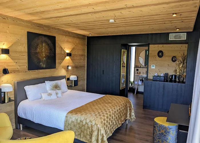 Le Confidentiel & 호텔