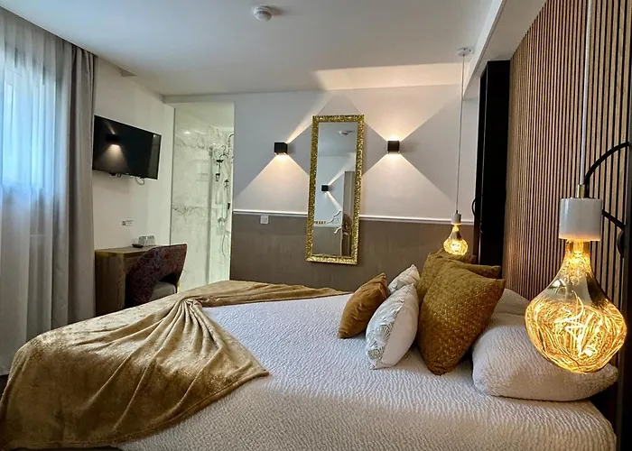 Hotel Le Confidentiel & 4*