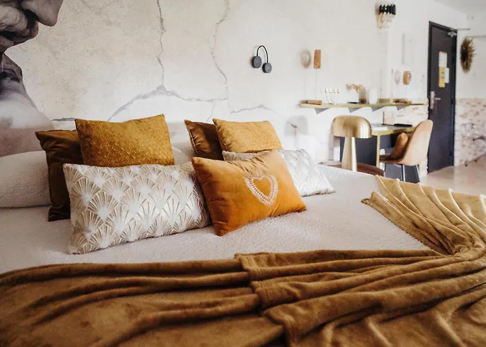 Hotel Le Confidentiel & 4*