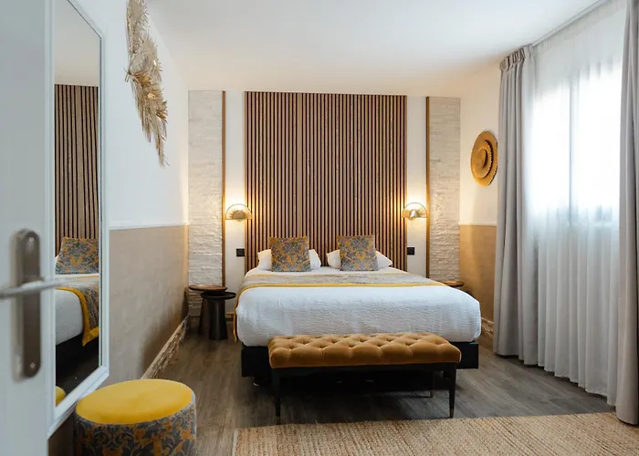 Le Confidentiel & Hotel