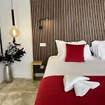 Szálloda Le Confidentiel & 4*