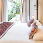 Le Confidentiel & Hotel