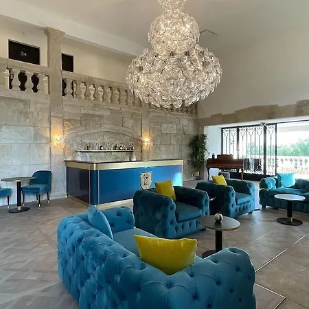 Hotel Le Confidentiel & Saint-Raphael (Var)