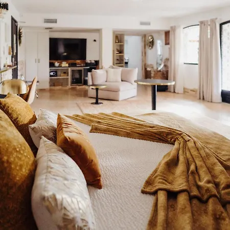 Le Confidentiel & 4* Saint-Raphael (Var)