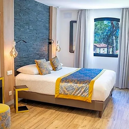 Le Confidentiel & 4* Saint-Raphaël