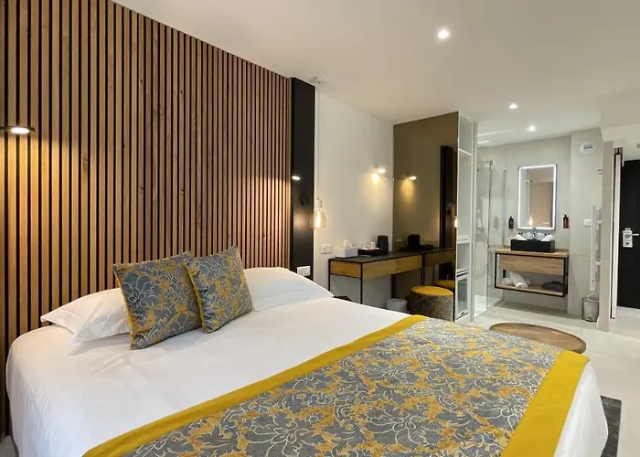 Le Confidentiel & Saint-Raphaël