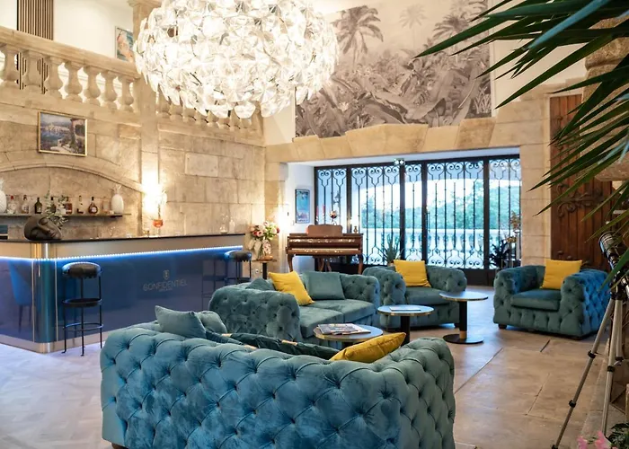 Hotel Le Confidentiel & Saint-Raphaël