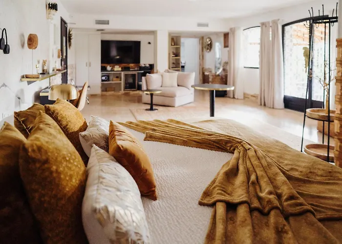 Le Confidentiel & 4* Saint-Raphaël