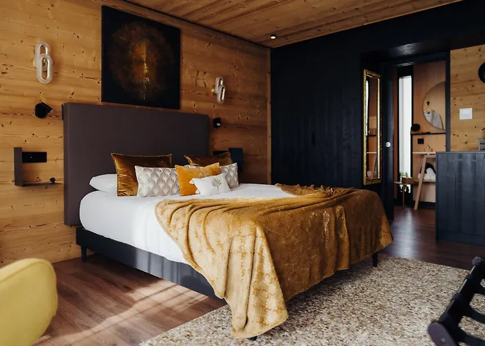 Le Confidentiel & Szálloda